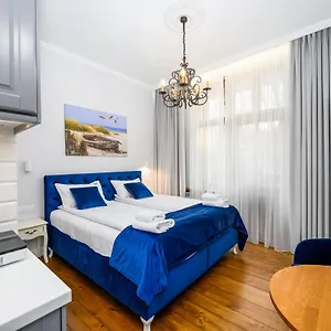 Sea By Oneapartments Apartament
